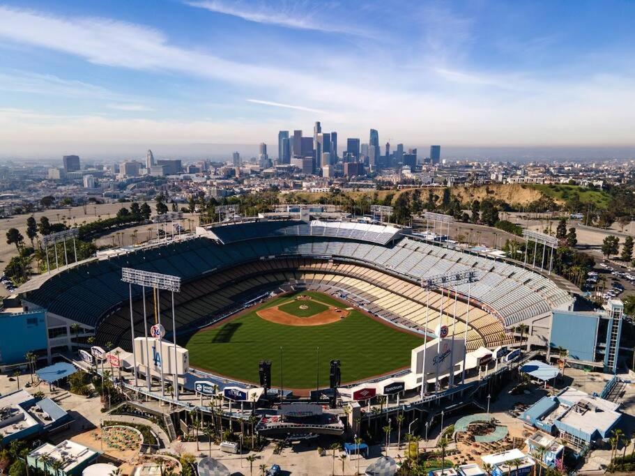 June Specials- Suite Spot Dtla- Free Parking For One Car! Los Angeles Eksteriør billede